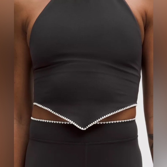 121 🆕🖤 Lululemon Stitch Trim Halter Tank SOTM - Black - Picture 2 of 15